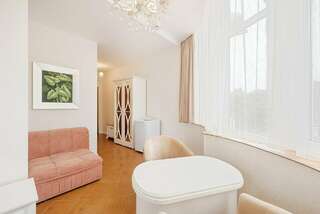 Гостиница Гранд Флёр Форос Трехместный номер категории «Стандарт»-4