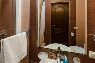 Гостиница Гранд Флёр Форос Трехместный номер категории «Стандарт»-8