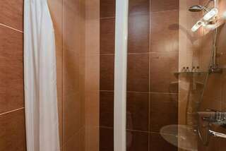 Гостиница Гранд Флёр Форос Трехместный номер категории «Стандарт»-10